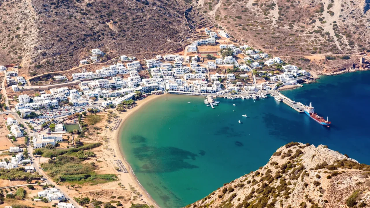 kamares a beautiful port town on a picturesque greek island