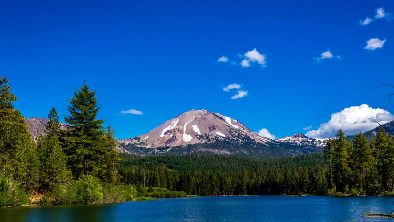 lassen peak reflected in manzanita lake lassen volcanic national park