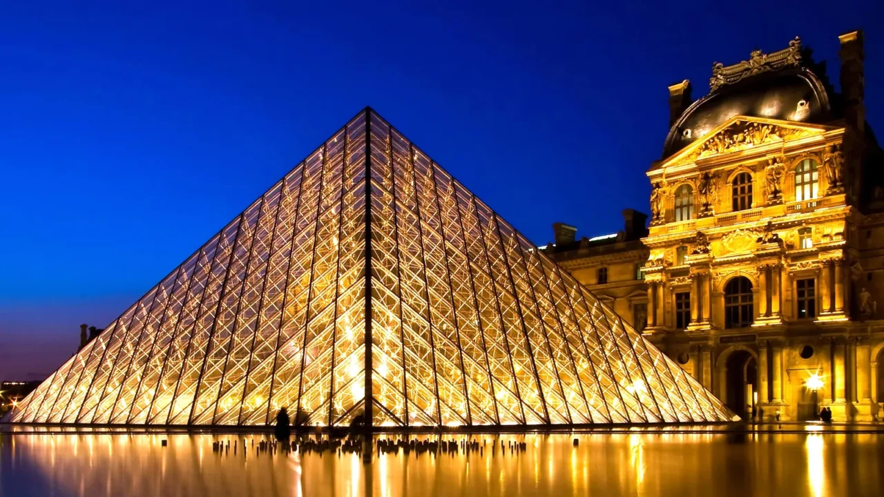 louvre museum paris