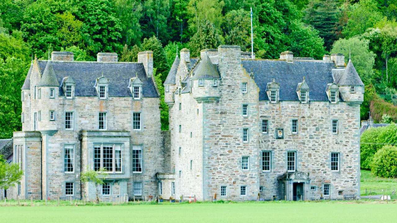 menzies castle scotland