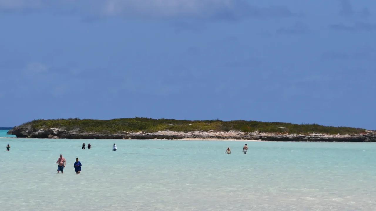 middle caicos turks  caicos islands  apr 20 bambarra