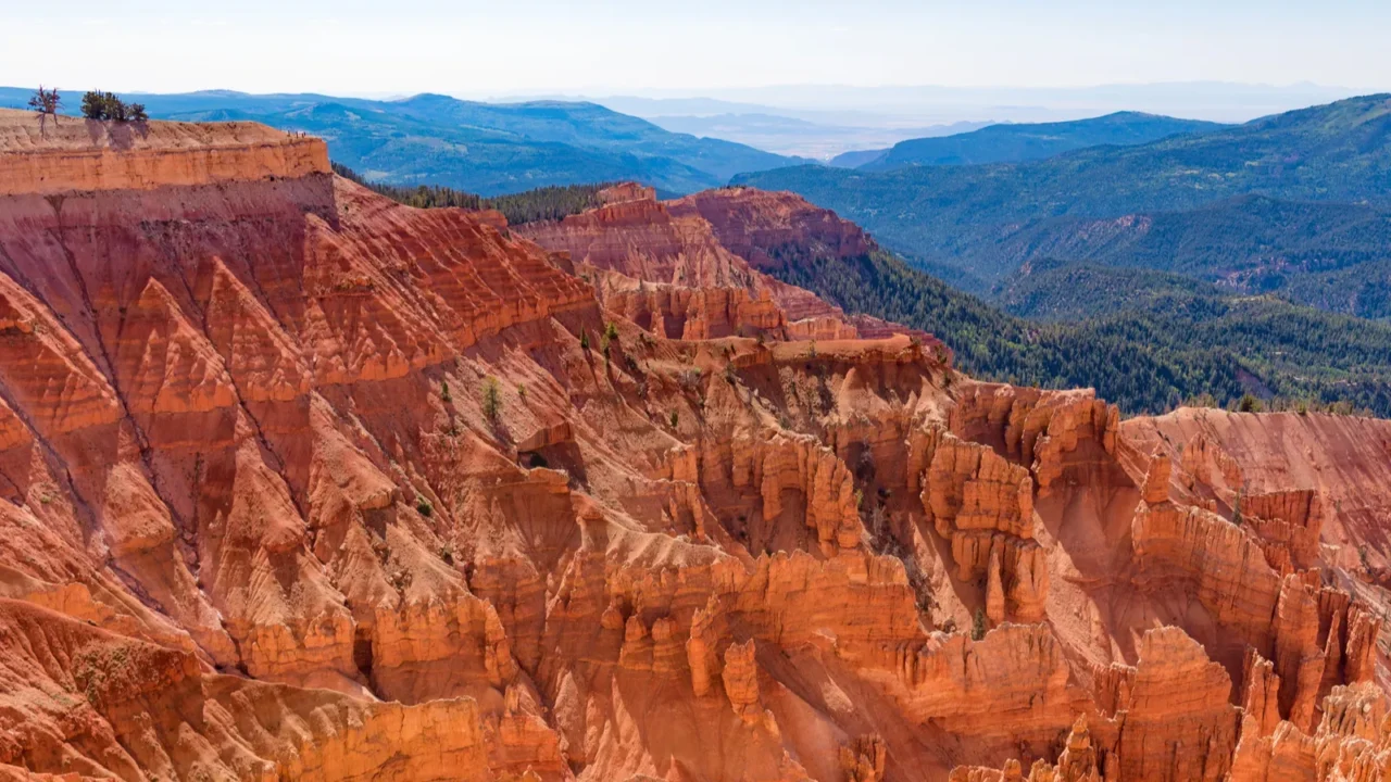 overlook of cedar breaks national monument during the summer in