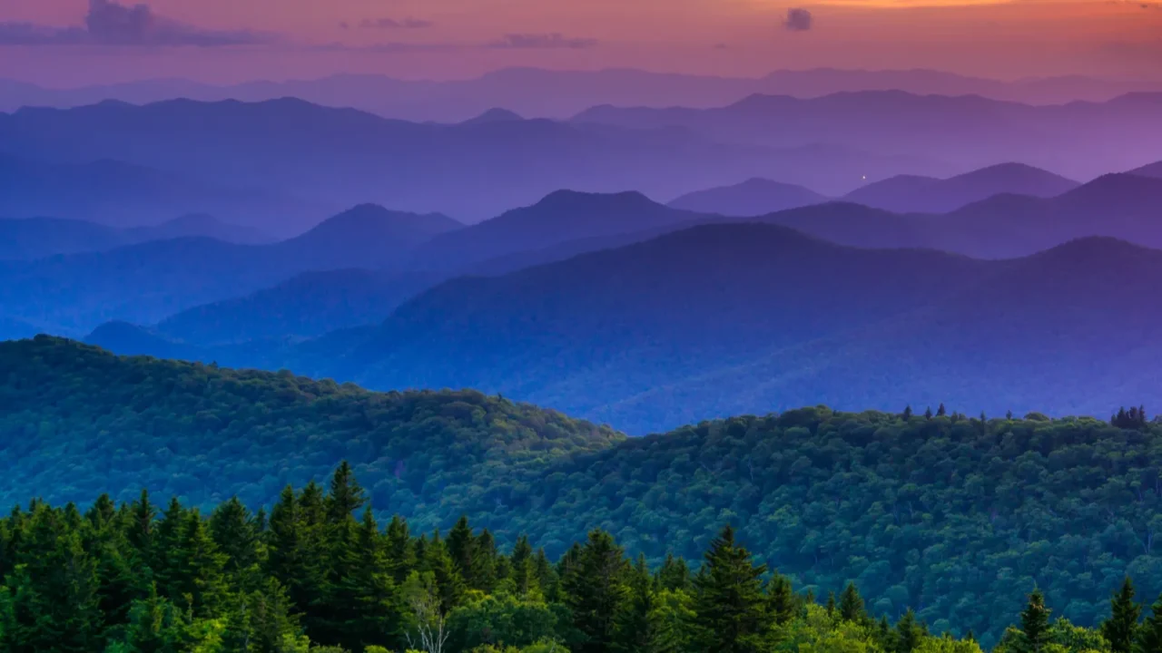 sunset from cowee mountains overlook on the blue ridge parkway
