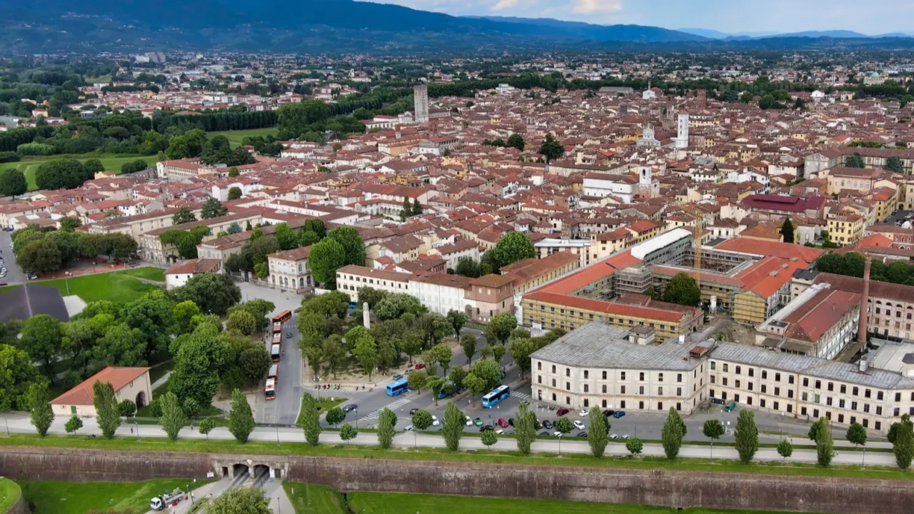 amazing aerial view of lucca tuscany