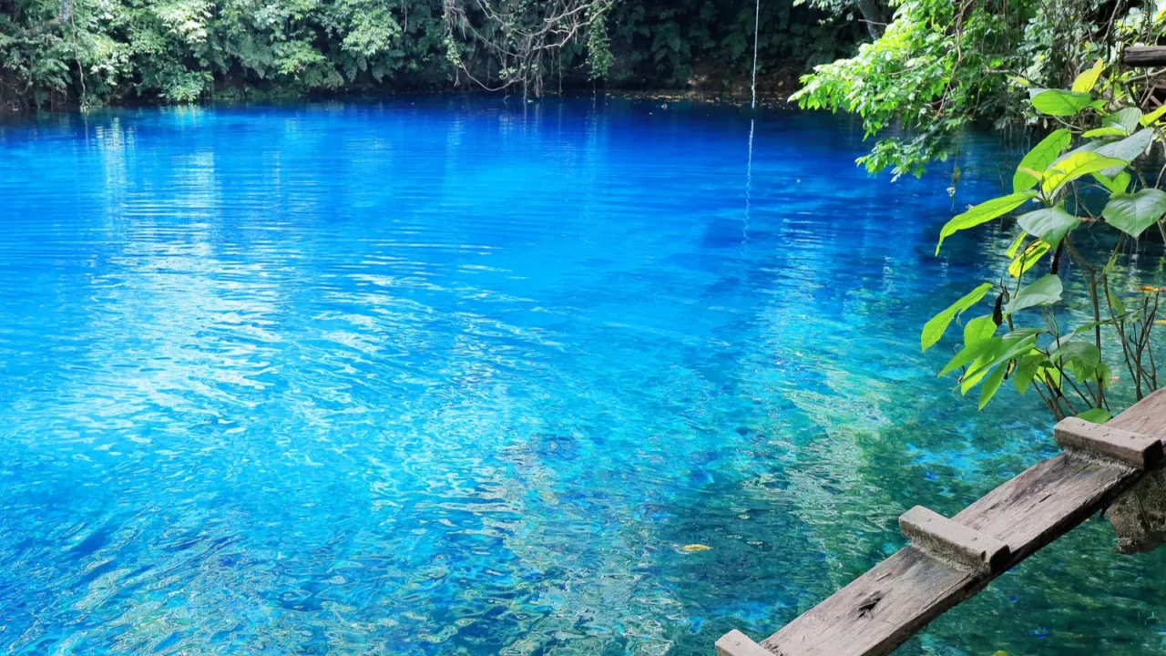blue hole near east coast road espiritu santo islandvanuatu 6893