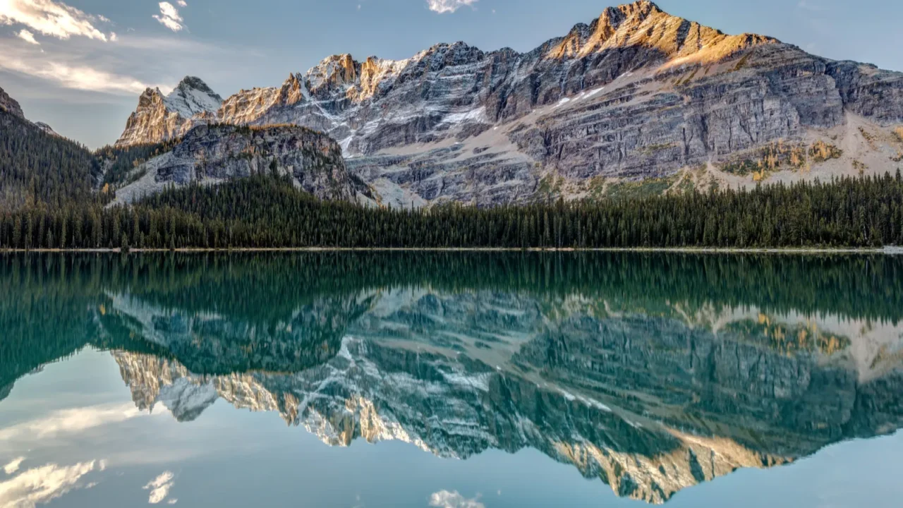 canadian rockies autumn reflection