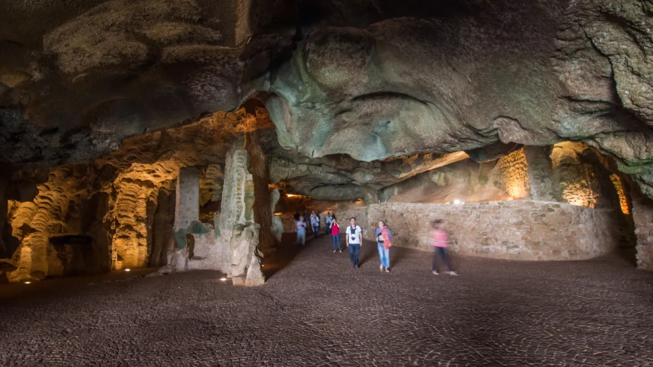 caves of hercules