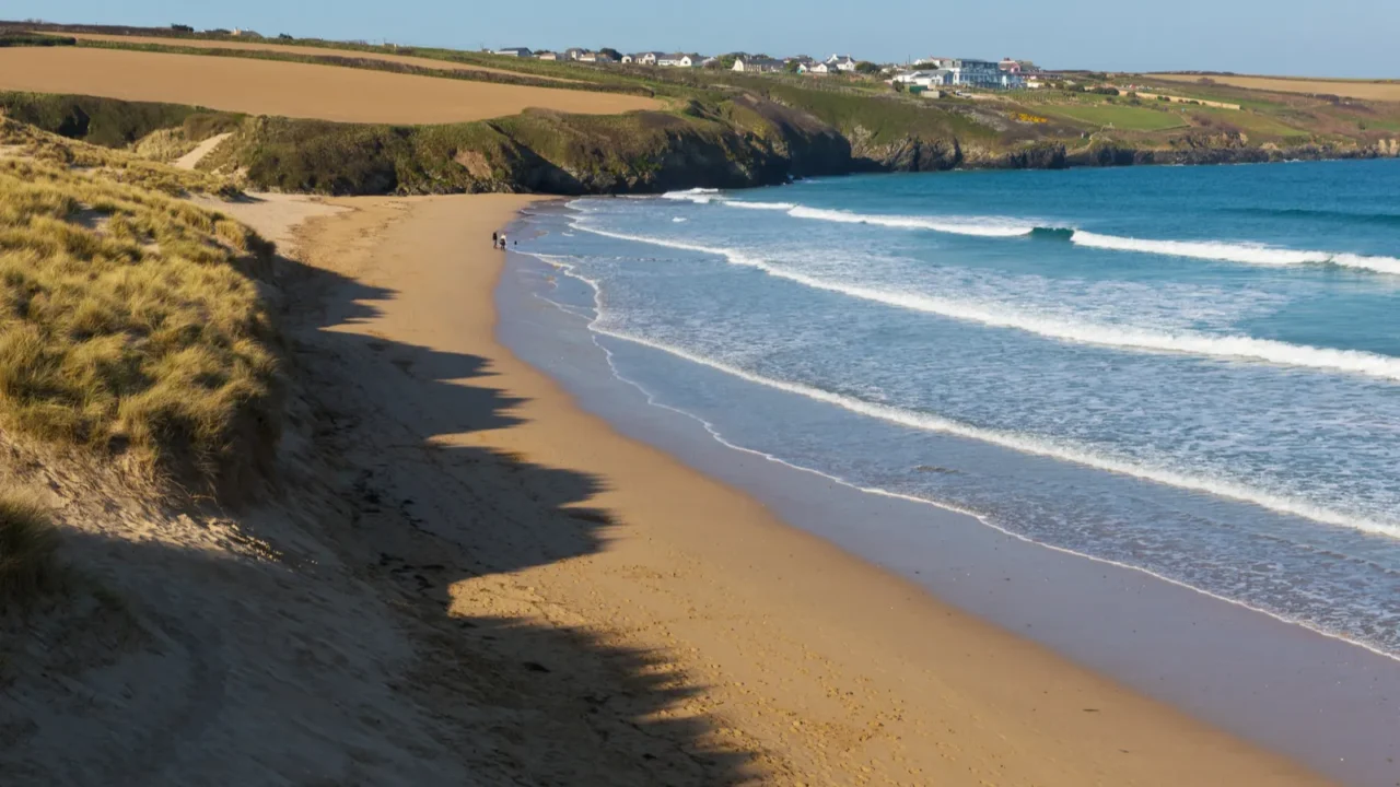 crantock beach view to west pentire and bowgie inn north