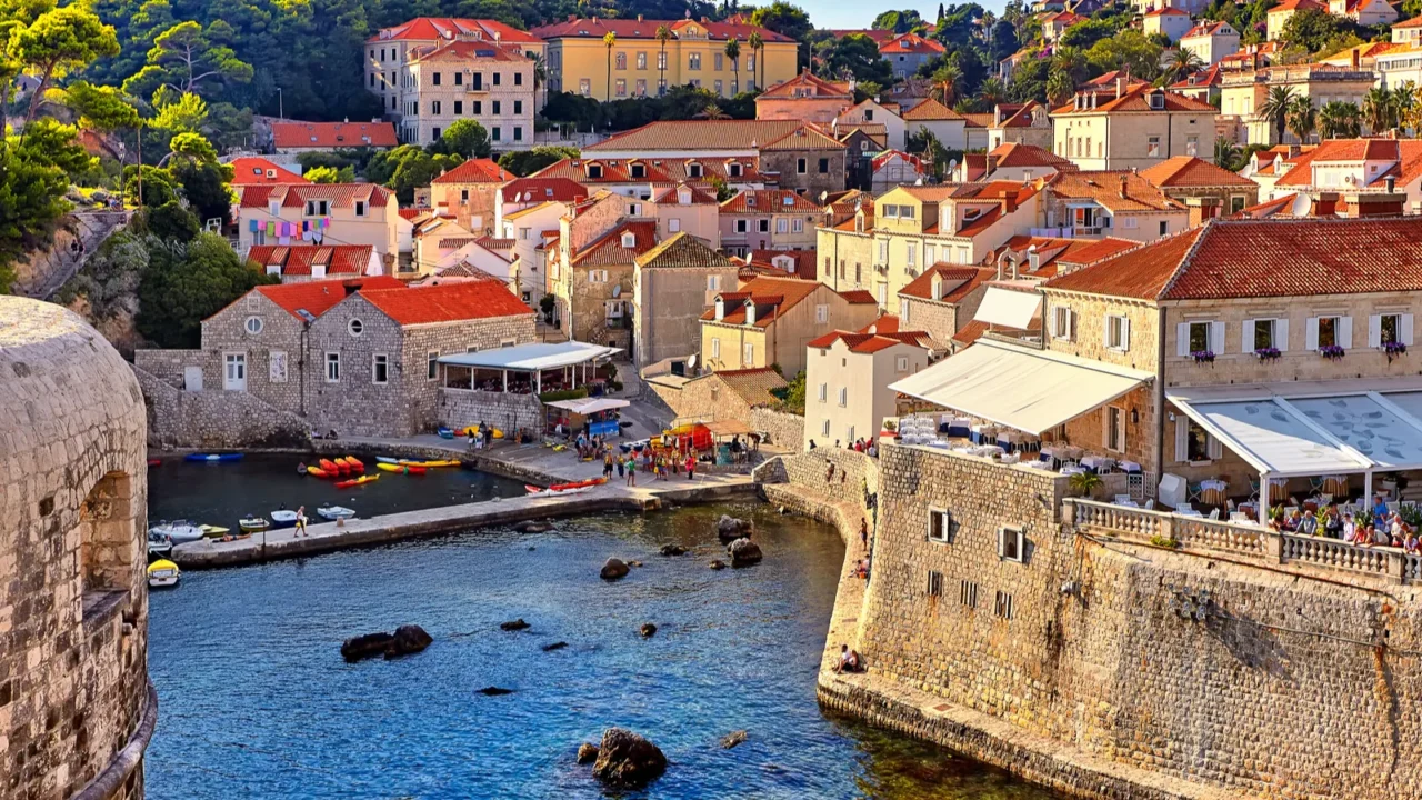 general view of dubrovnik  fortresses lovrijenac and bokar seen