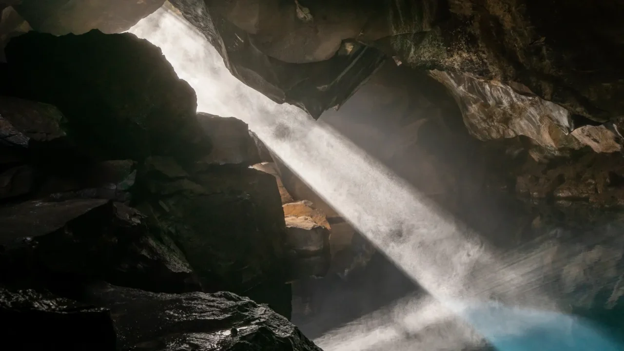 grjotagja volcanic cave with an incredibly blue and hot thermal