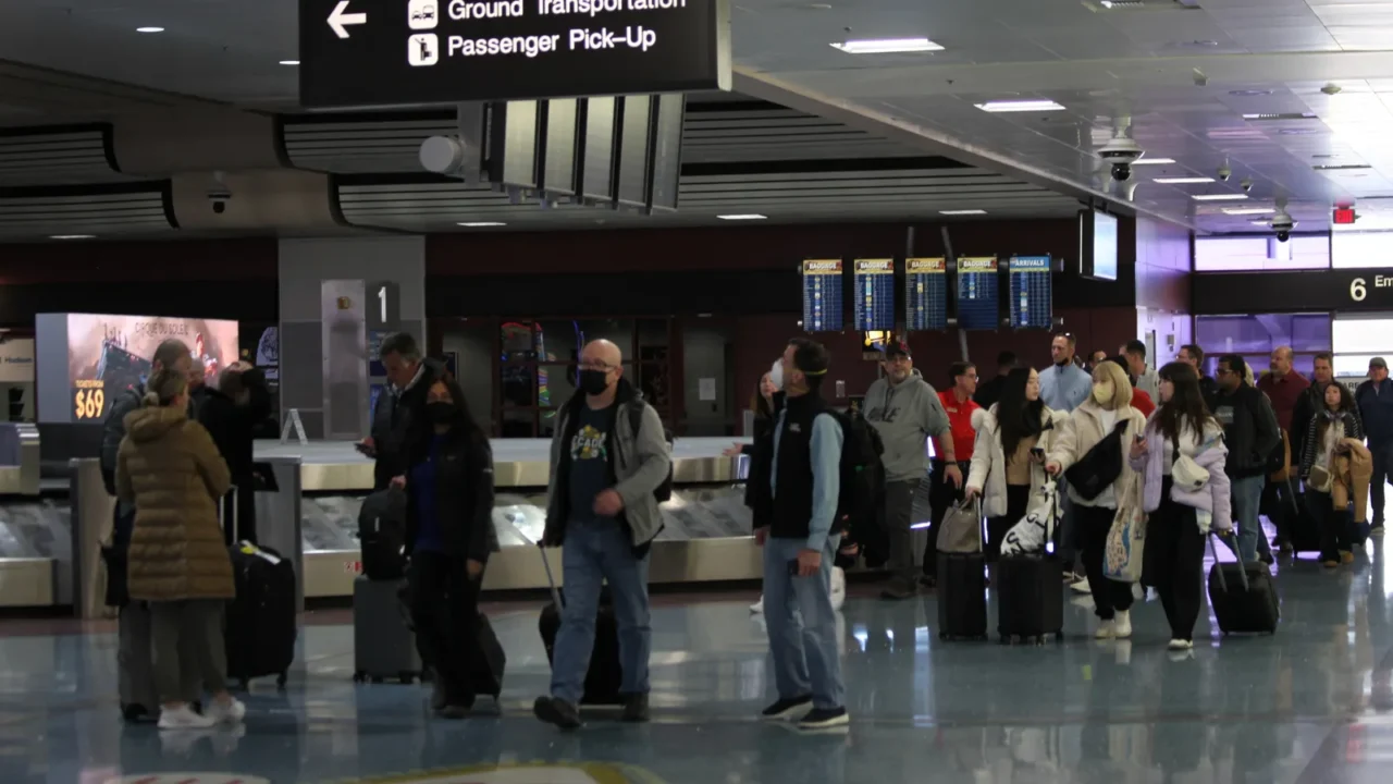 heavy movement of passengers at las vegas international airport february