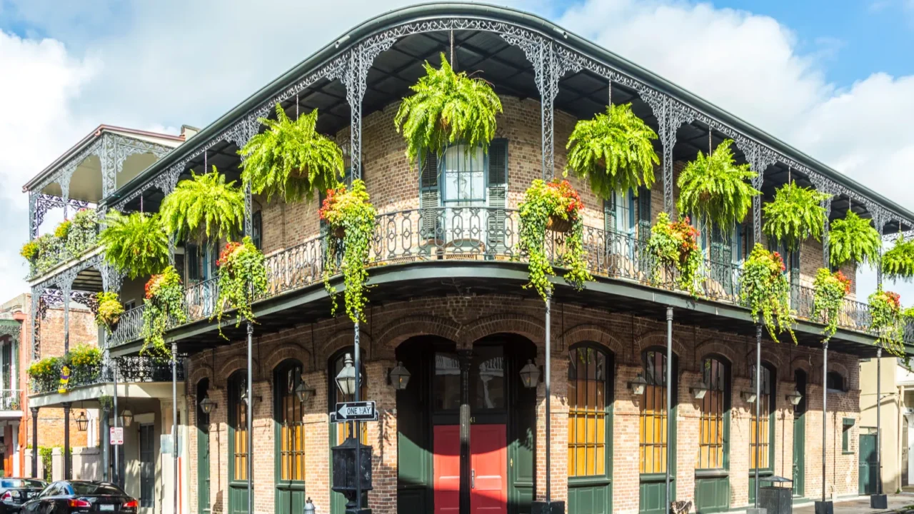 historic buildings in the french quarter