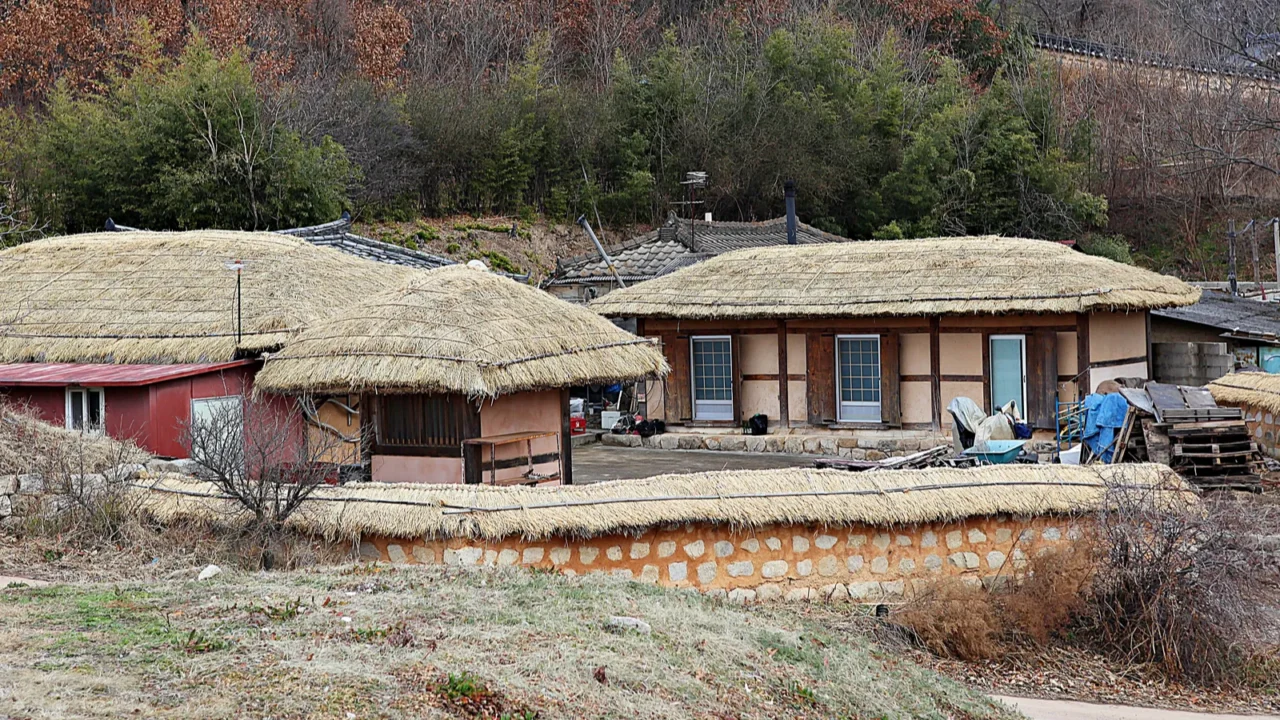 its a village that preserves the old house