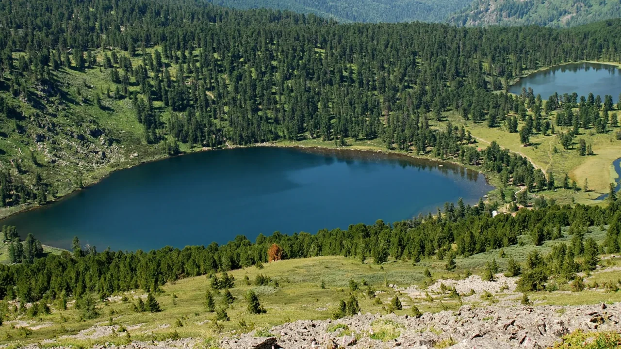 karacol lakes altai russia