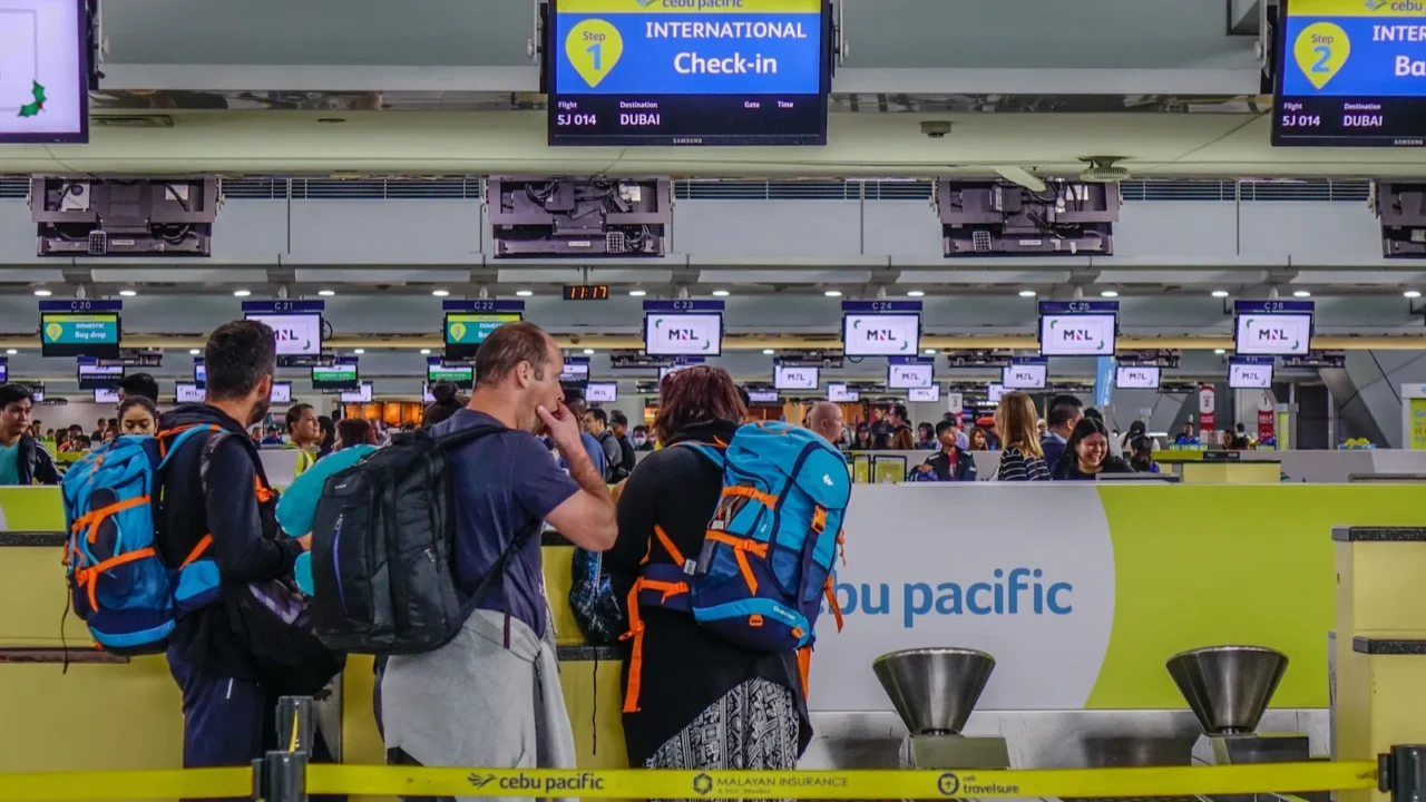 manila philippines dec 4 2018 checkin counters at ninoy
