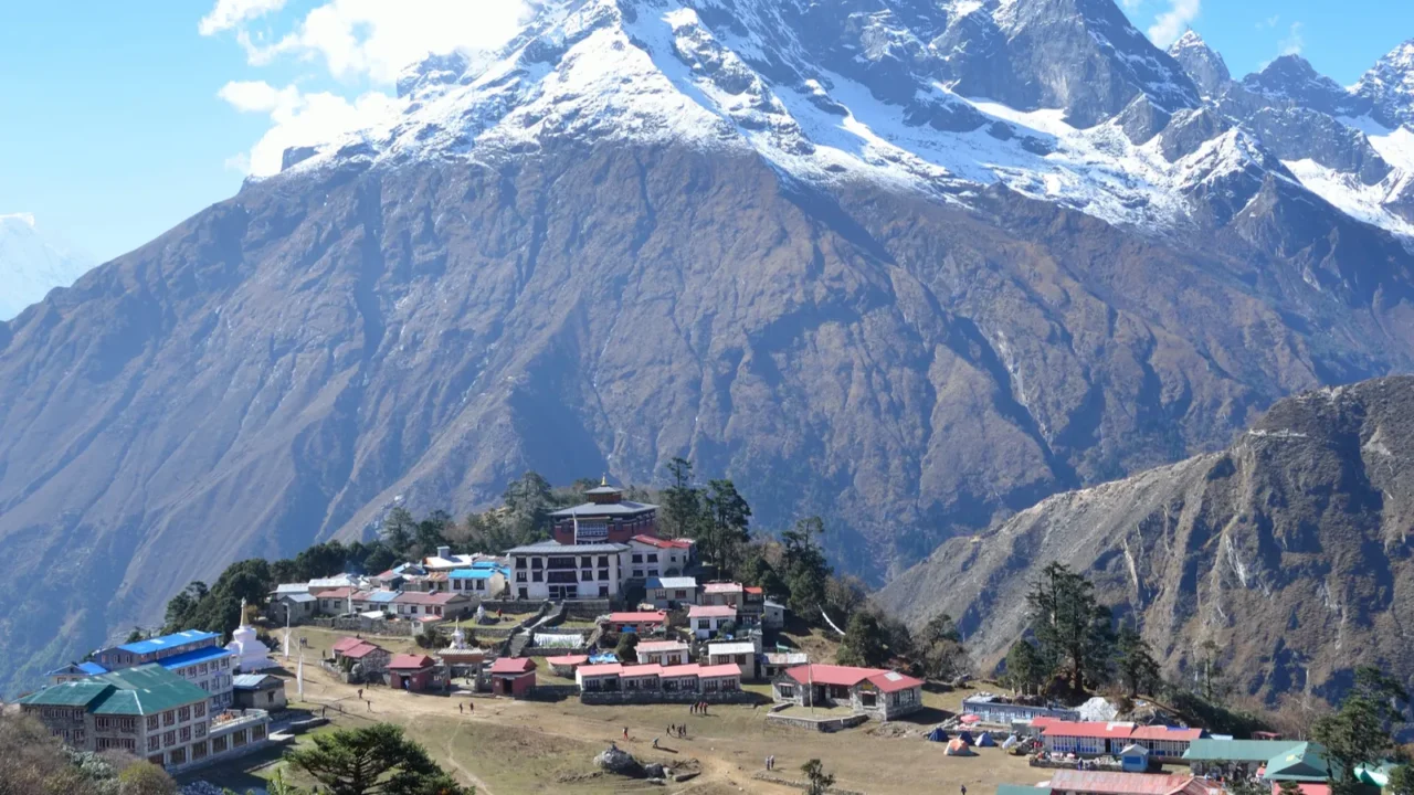nepal the himalayas tyangboche village