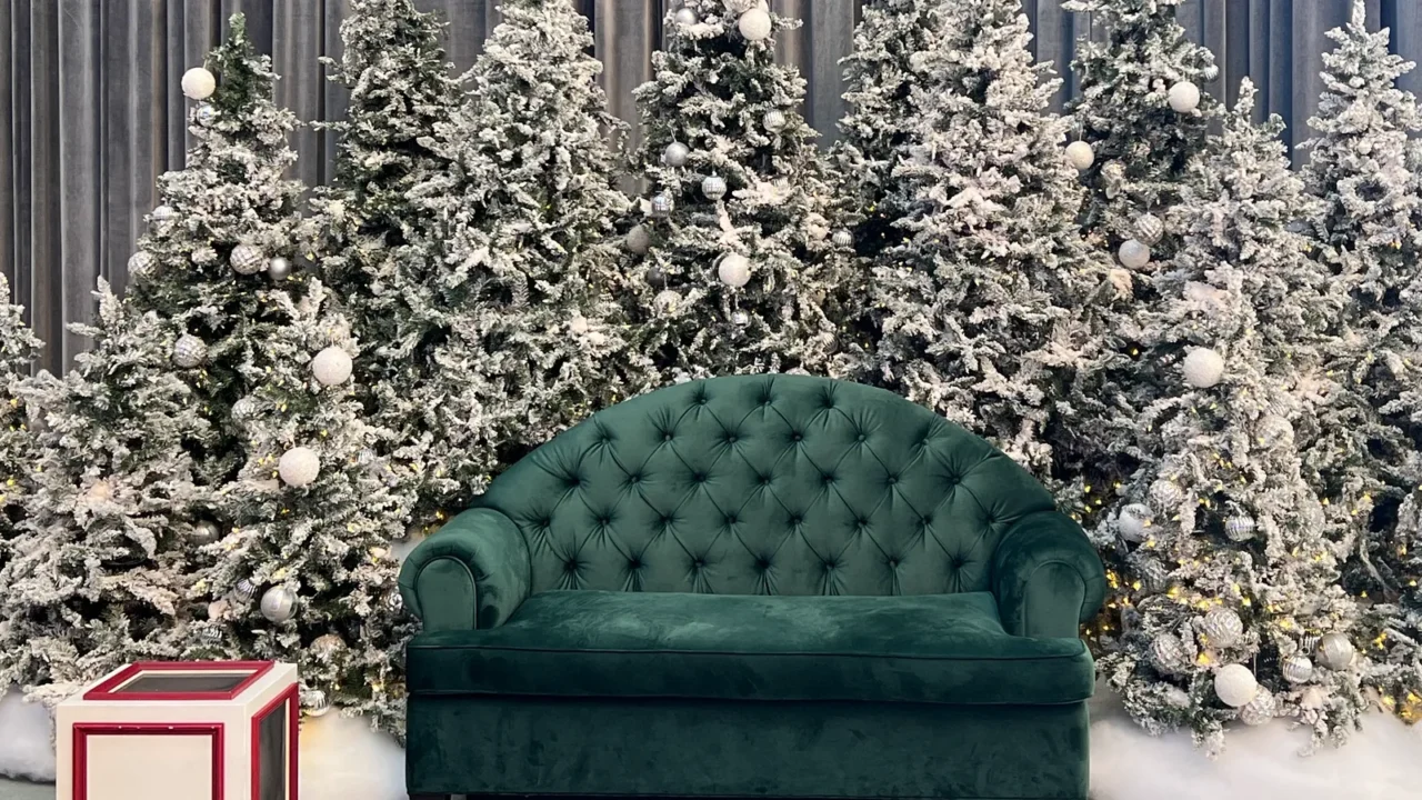 new york ny  dec 21 christmas decor at brookfield