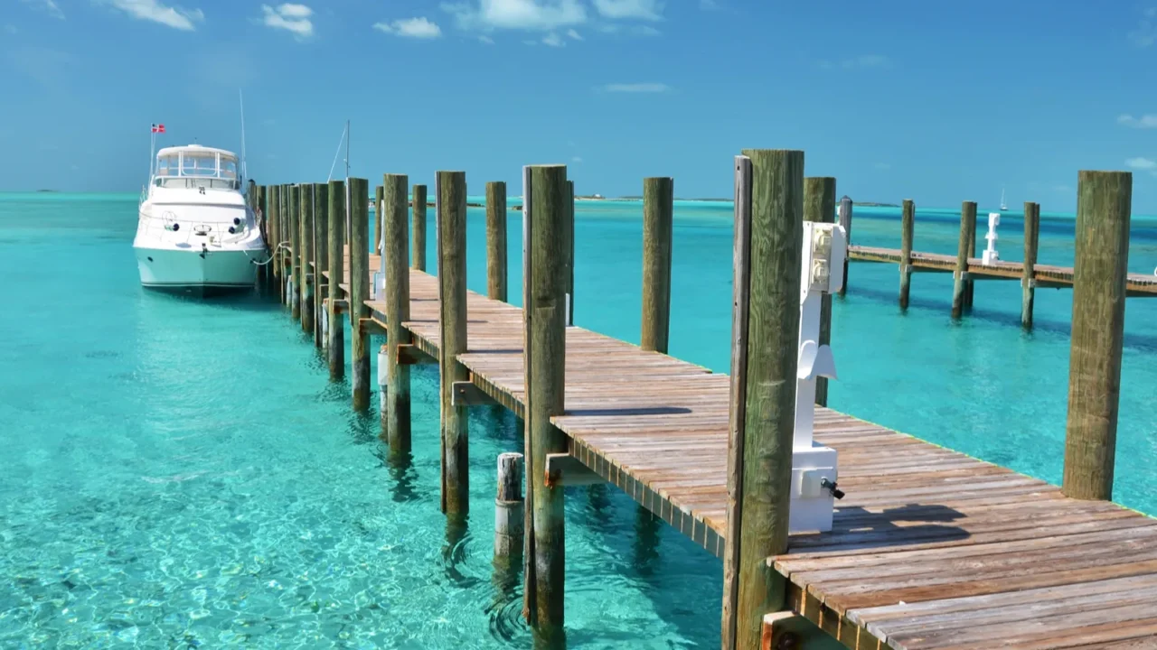 staniel cay yacht club exumas bahamas