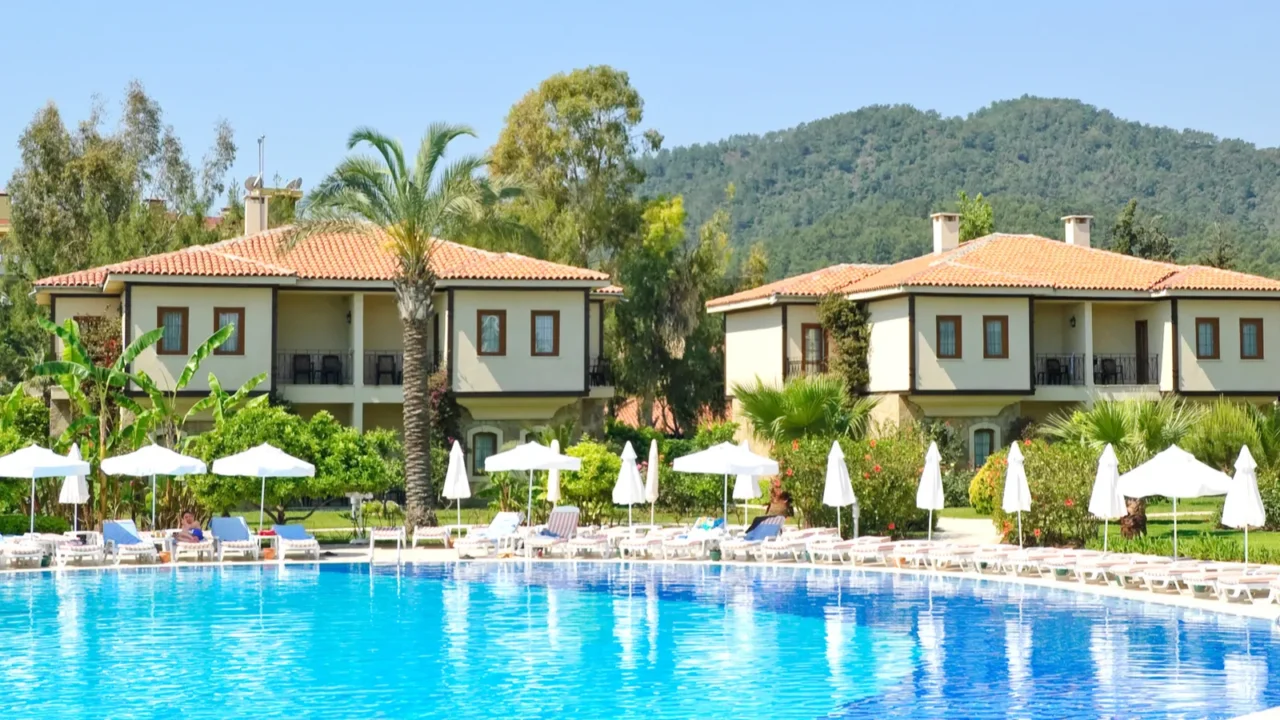 swimming pool at vip villas antalya