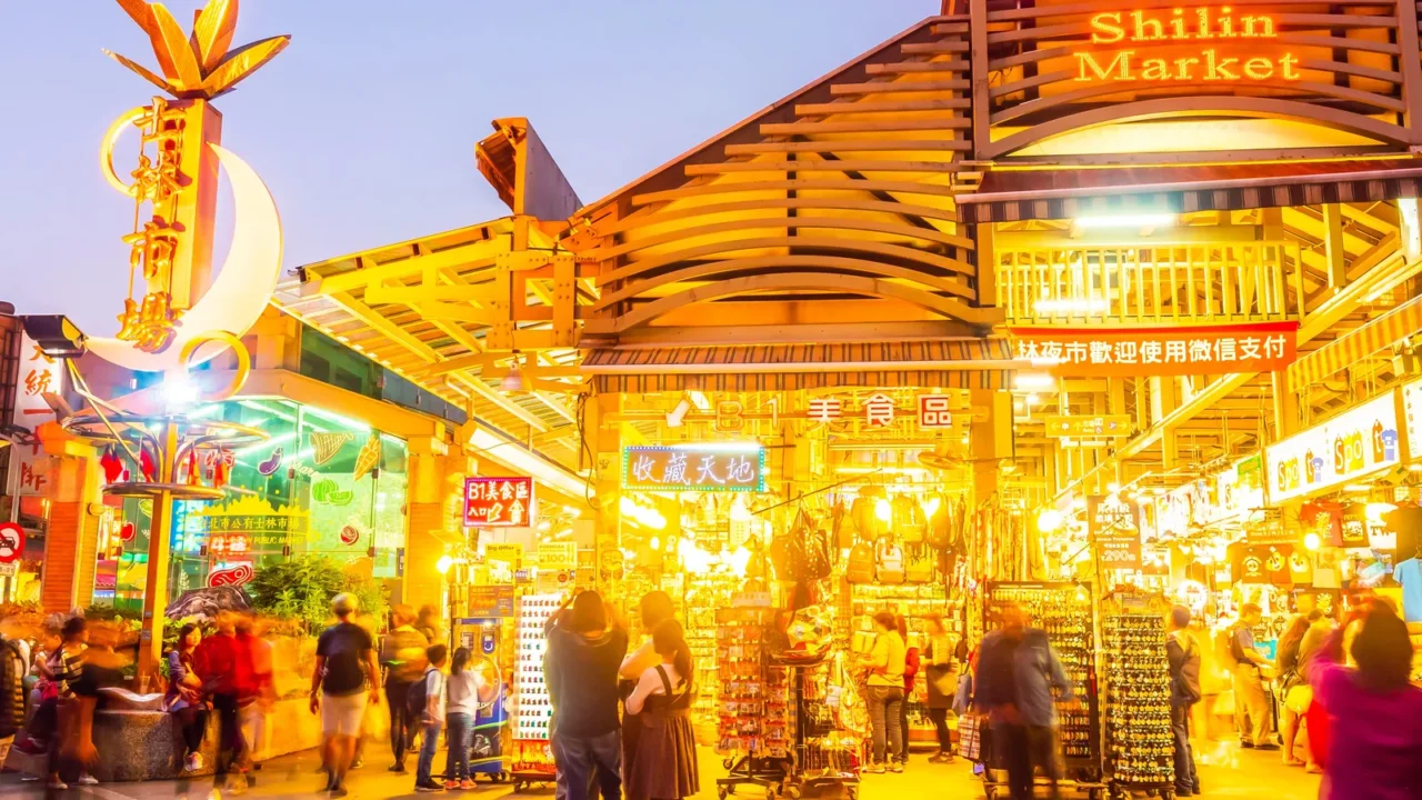 taipei taiwan  december 1 2018  shilin night market