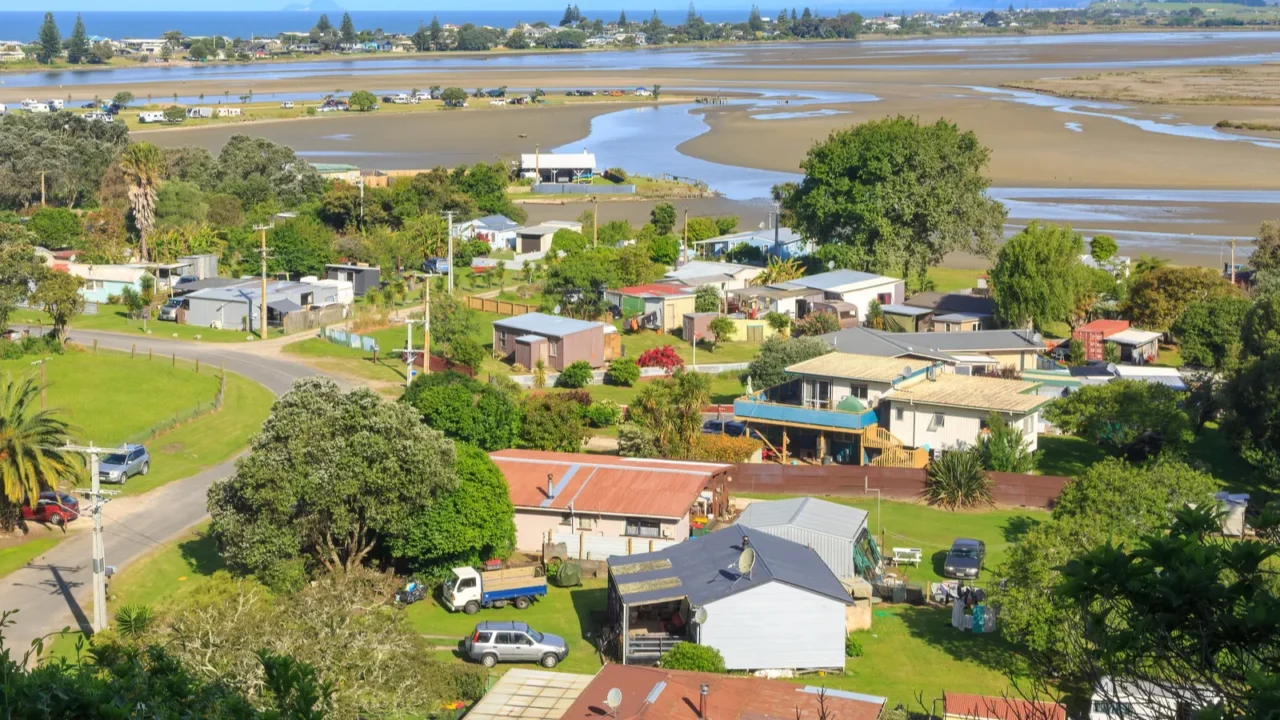 the coastal village of little waihi located near maketu in