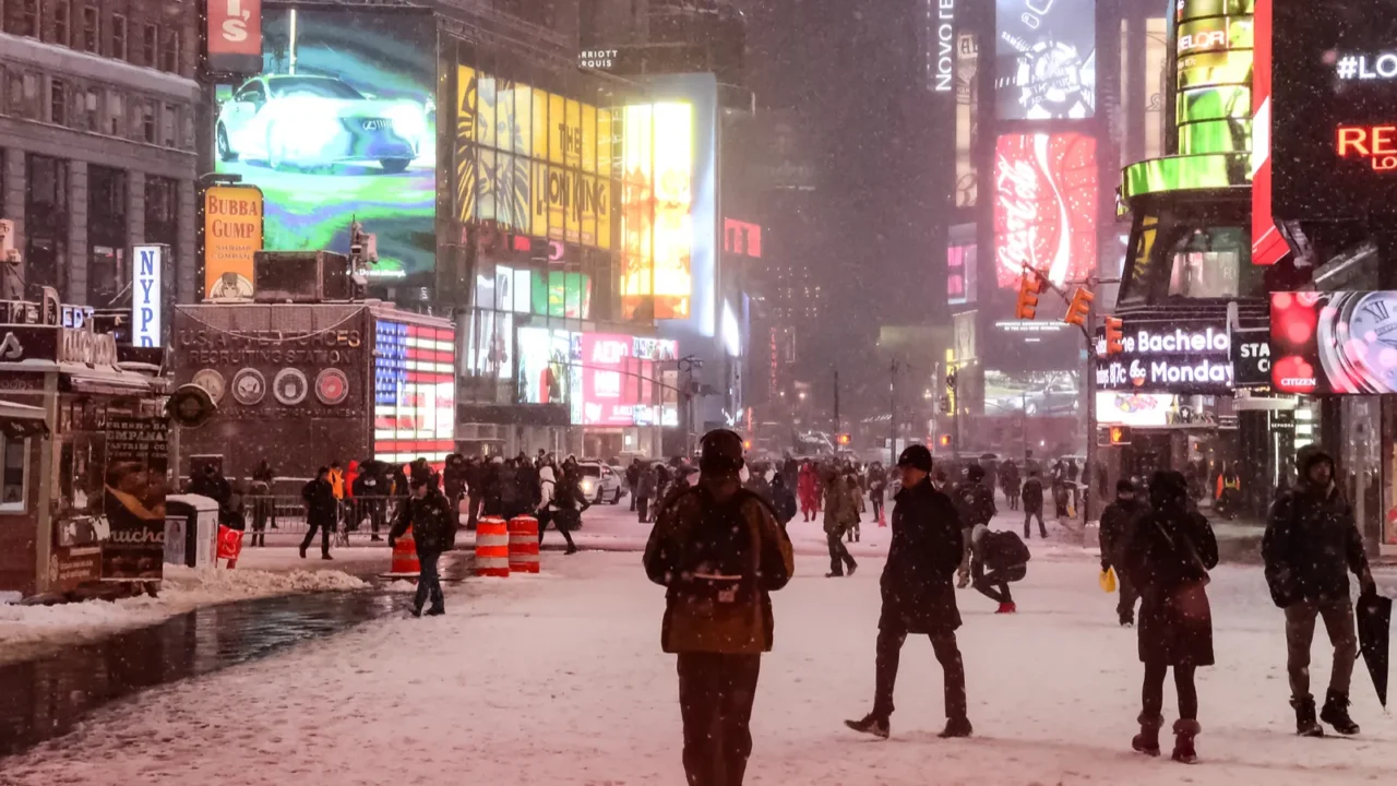winter snowstorm blizzard in new york city with heavy snow