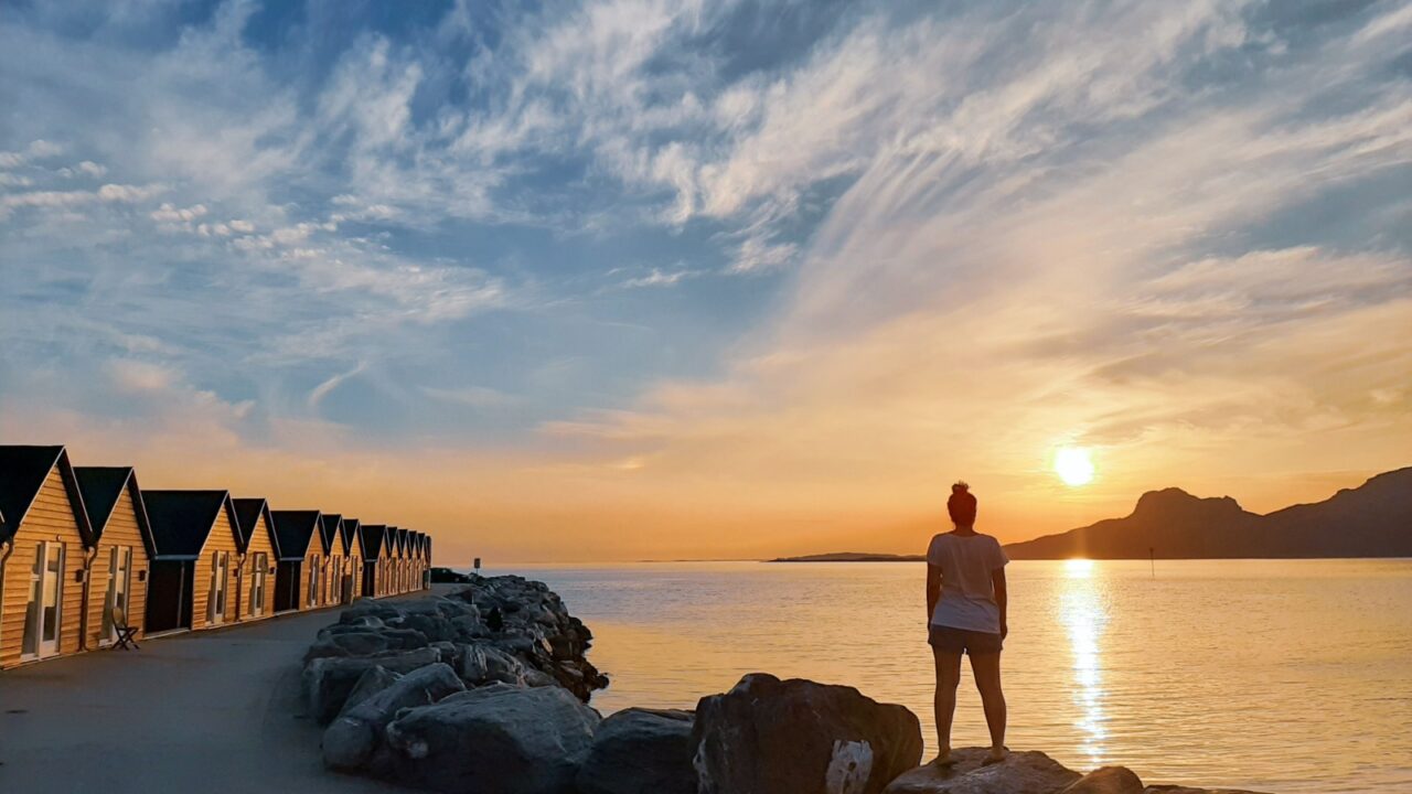 Midnight sun, overwater cabin Location: Bodø, Norway Norway roadtrip