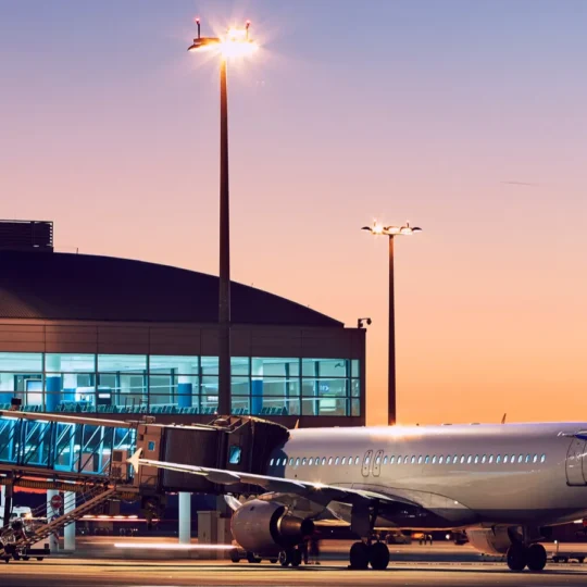 The rise of ultra-cheap red-eye flights (are they worth it?)