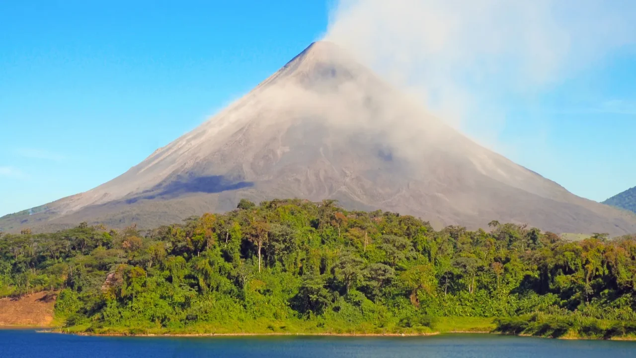 arenal volcano costa rica