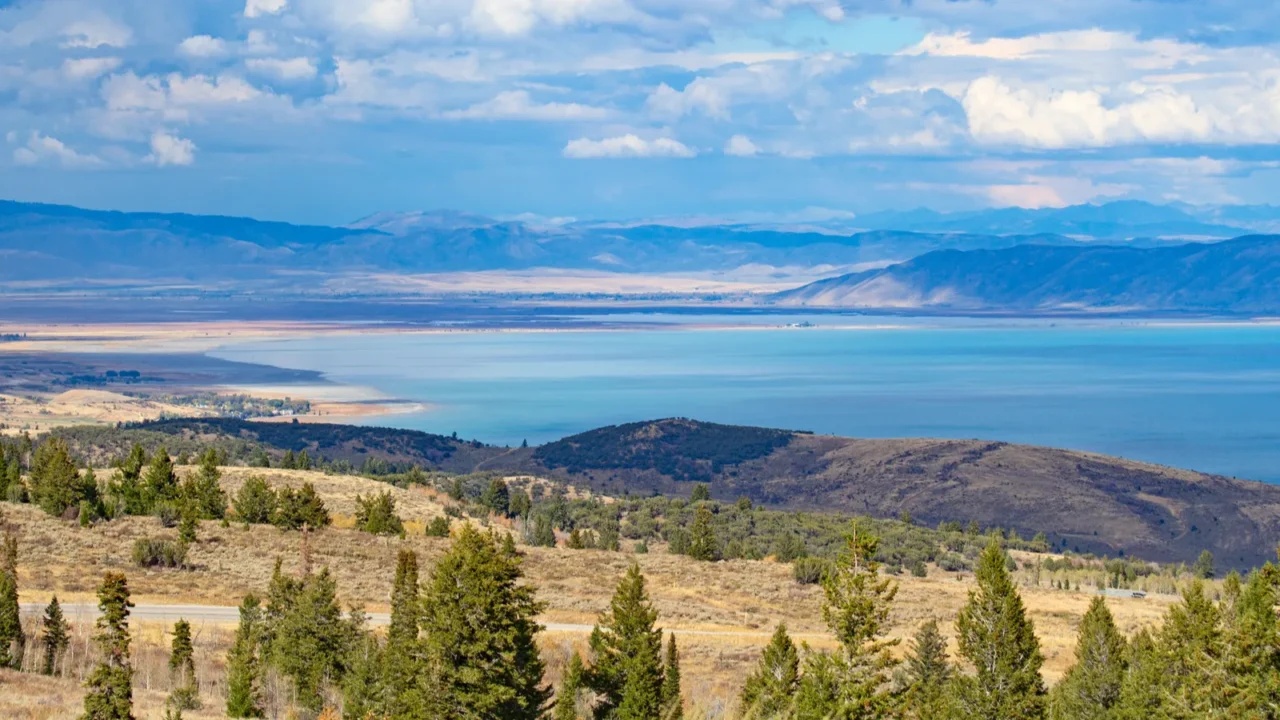 bear lake utah idaho border usa