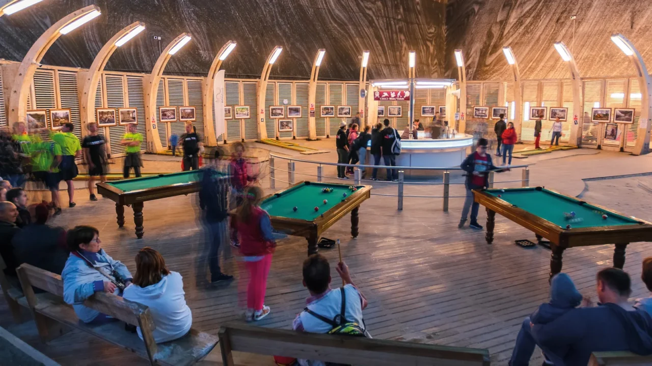 hall of salt mine salina turda museum