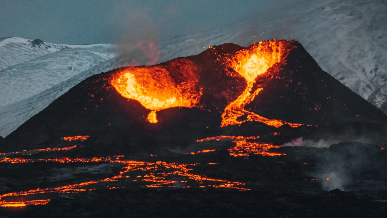 iceland volcanic eruption 2021 the volcano fagradalsfjall is located in
