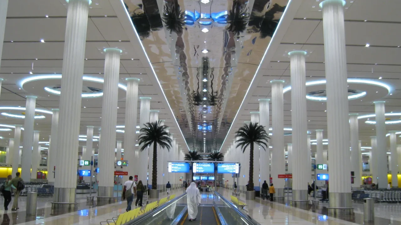 terminal 3 emirates at dubai international airport