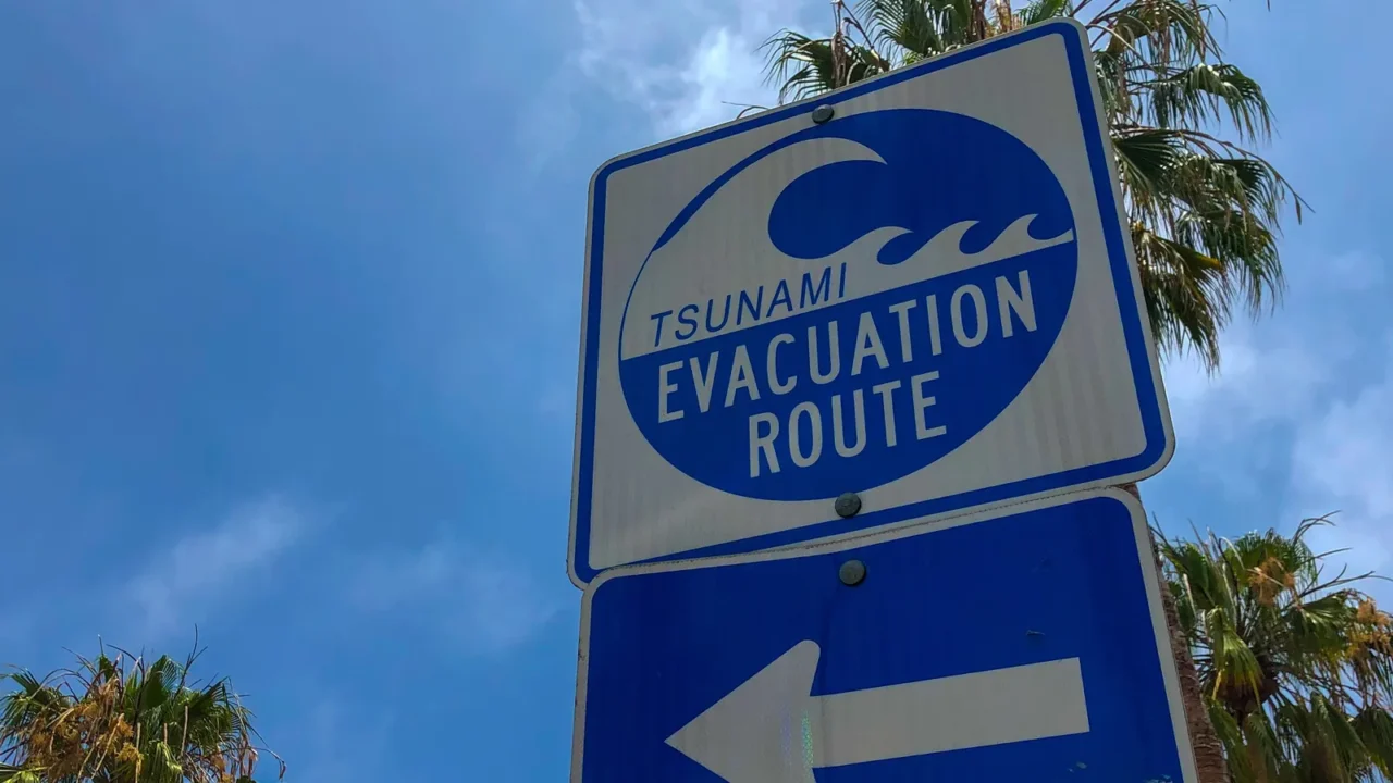 tsunami evacuation route sign in venice beach california usa evacuation