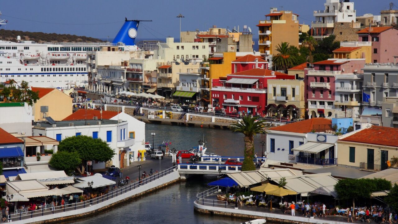 Many harbor towns support growing creative communities