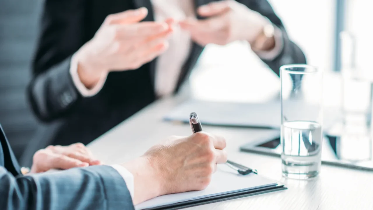 businesswomen discussing project