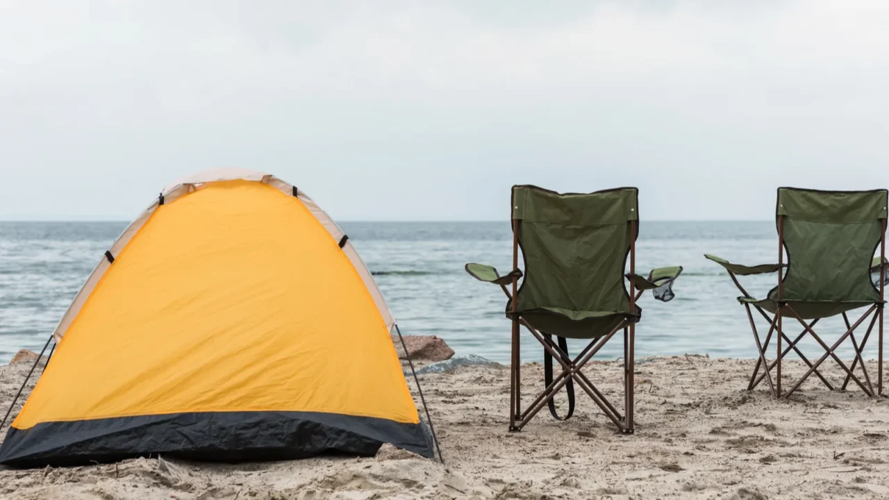 camping tent on seahore