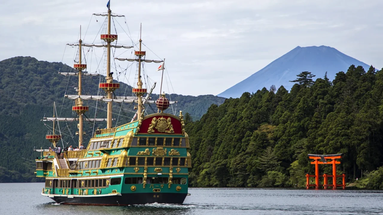 hakone lake ashi