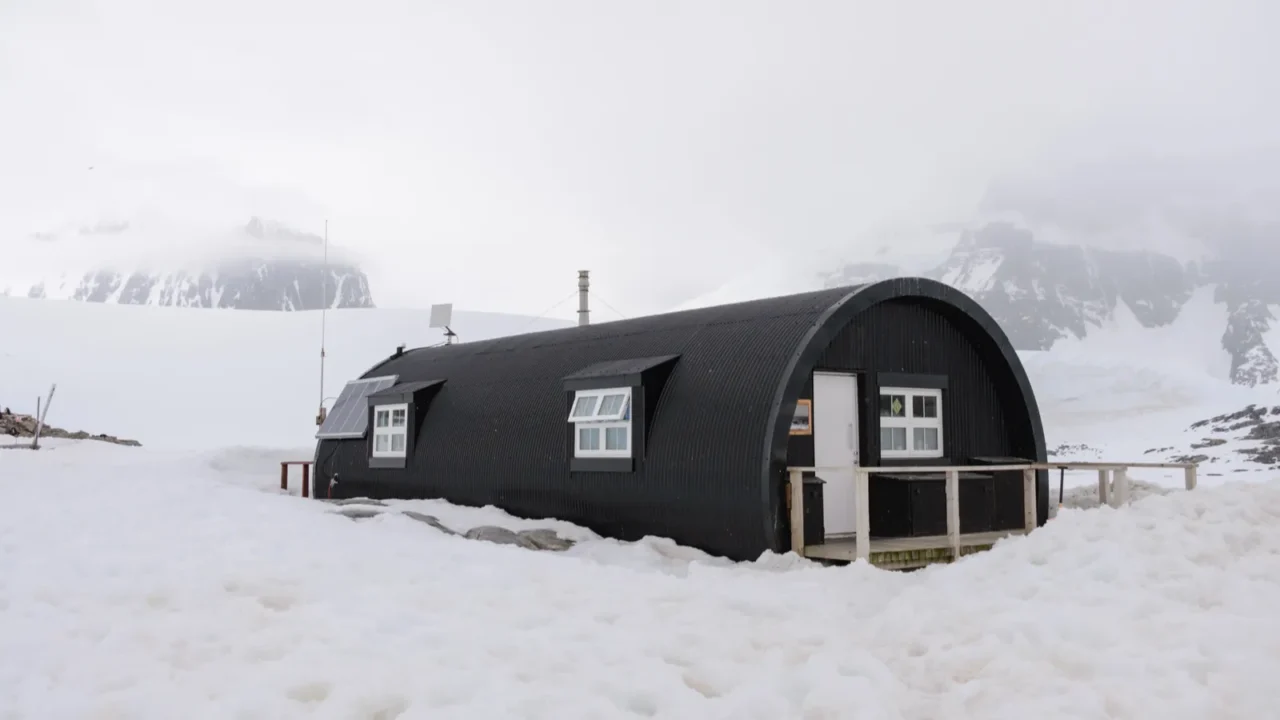 port lockroy antarctic station