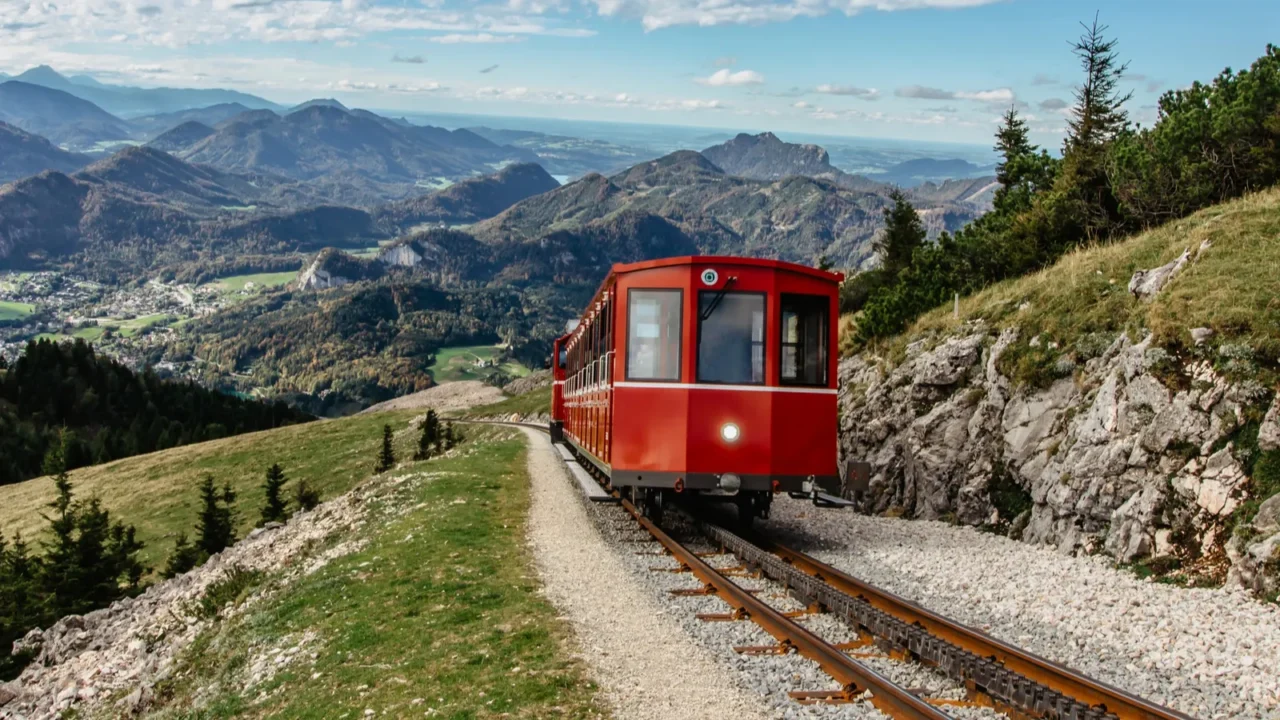 schafbergbahn cog railway running from st wolfgang up the schafberg