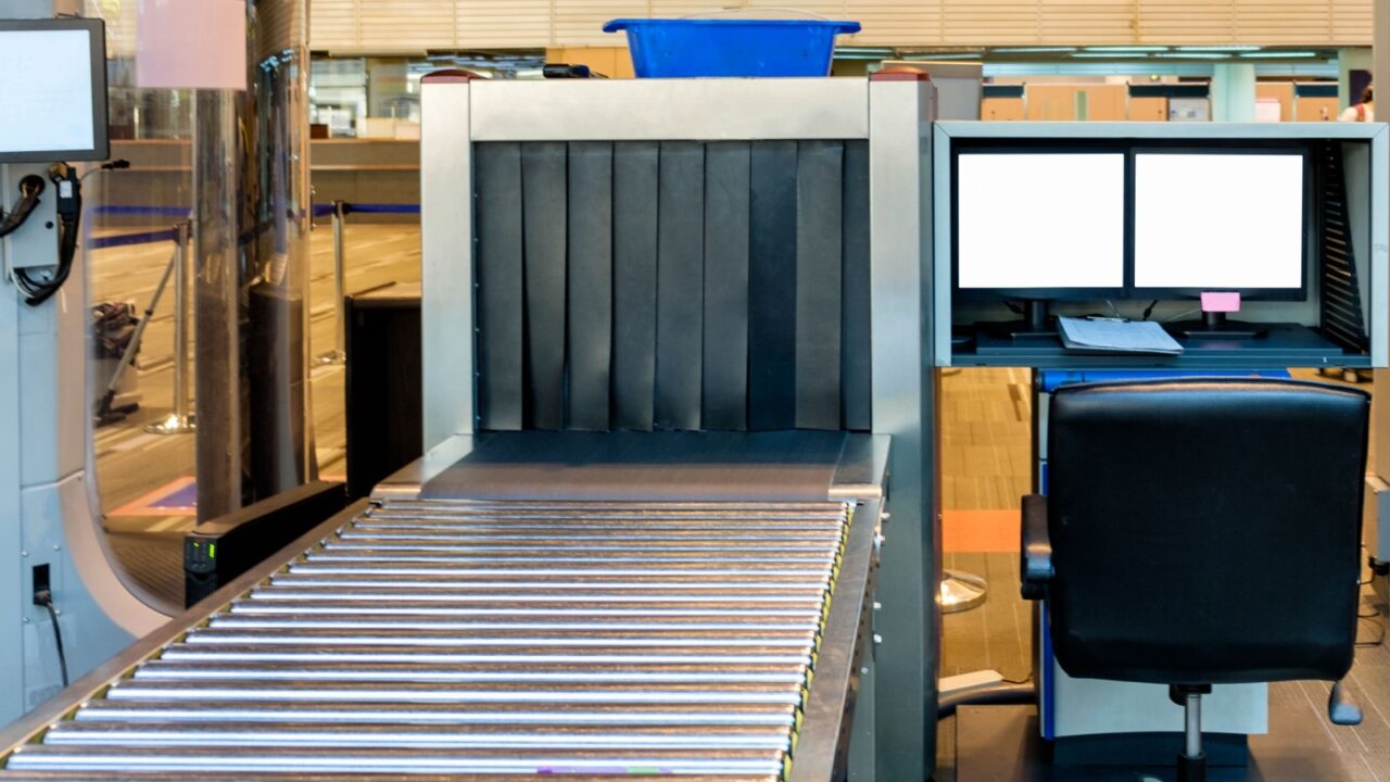 Luggage x-ray scanner security in airport