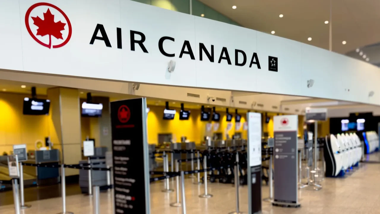 air canada airline checkin counters at toronto pearson international airport