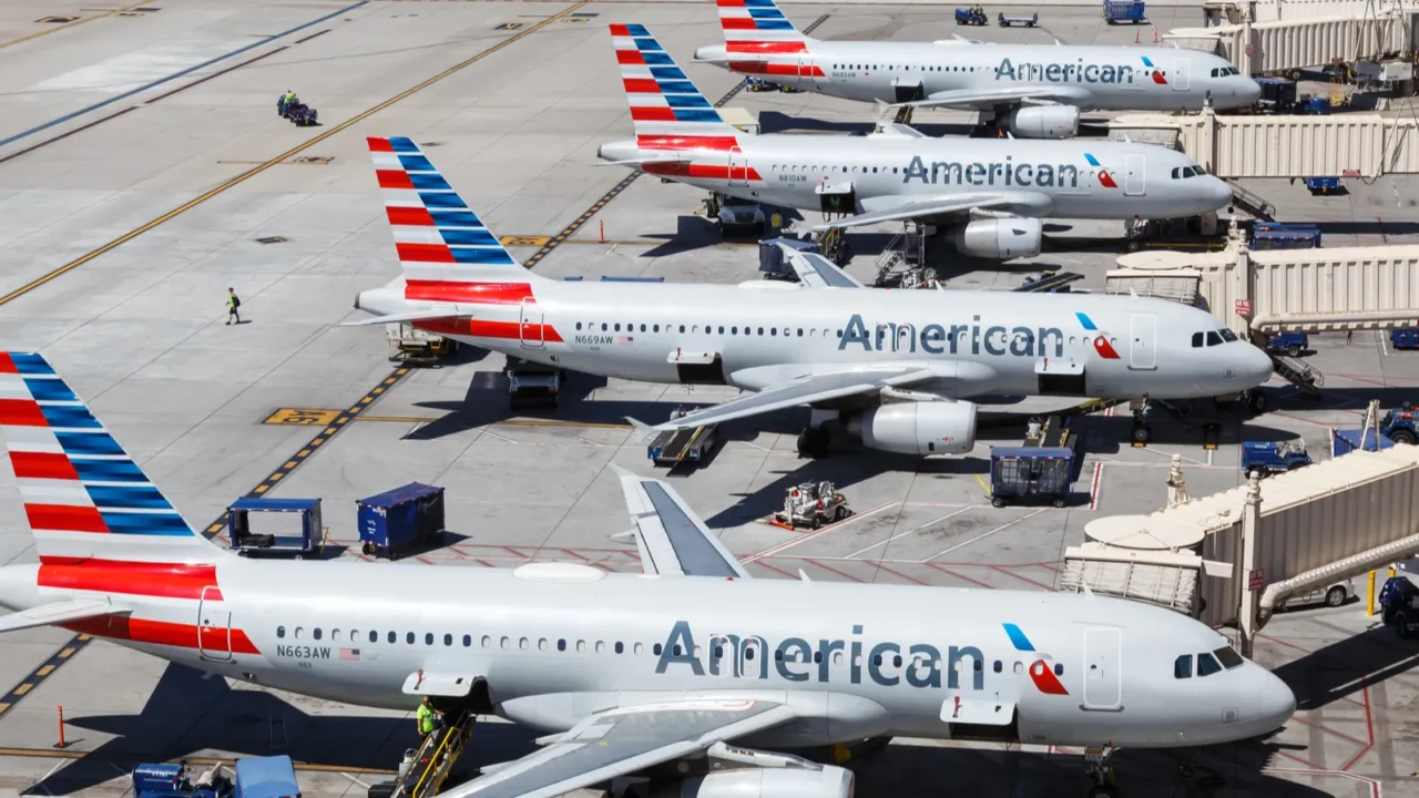 american airlines airbus a320 airplanes phoenix airport