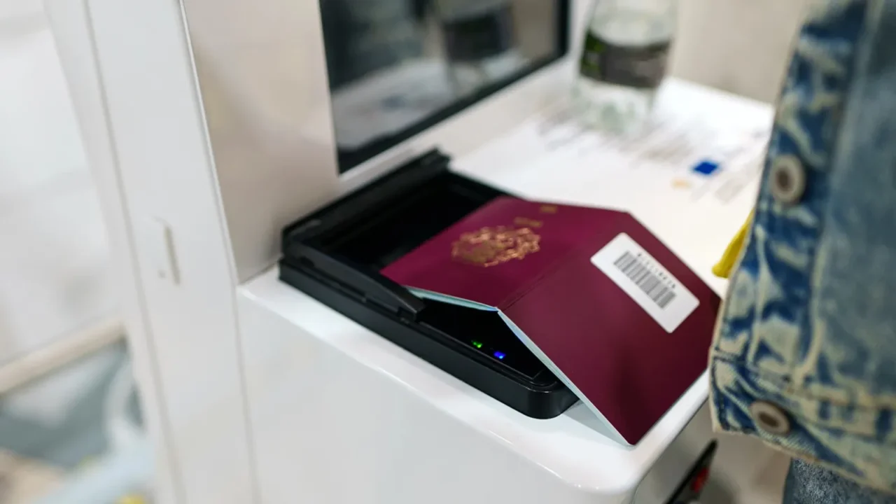 automatic border crossing point in the european union scanning your