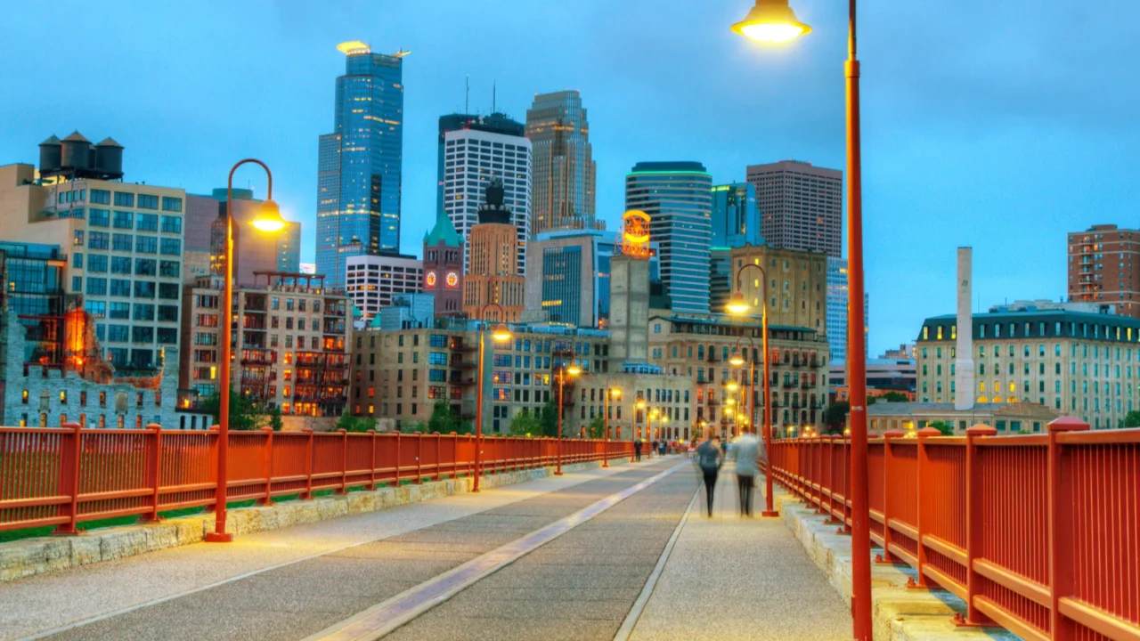 downtown minneapolis minnesota at night time