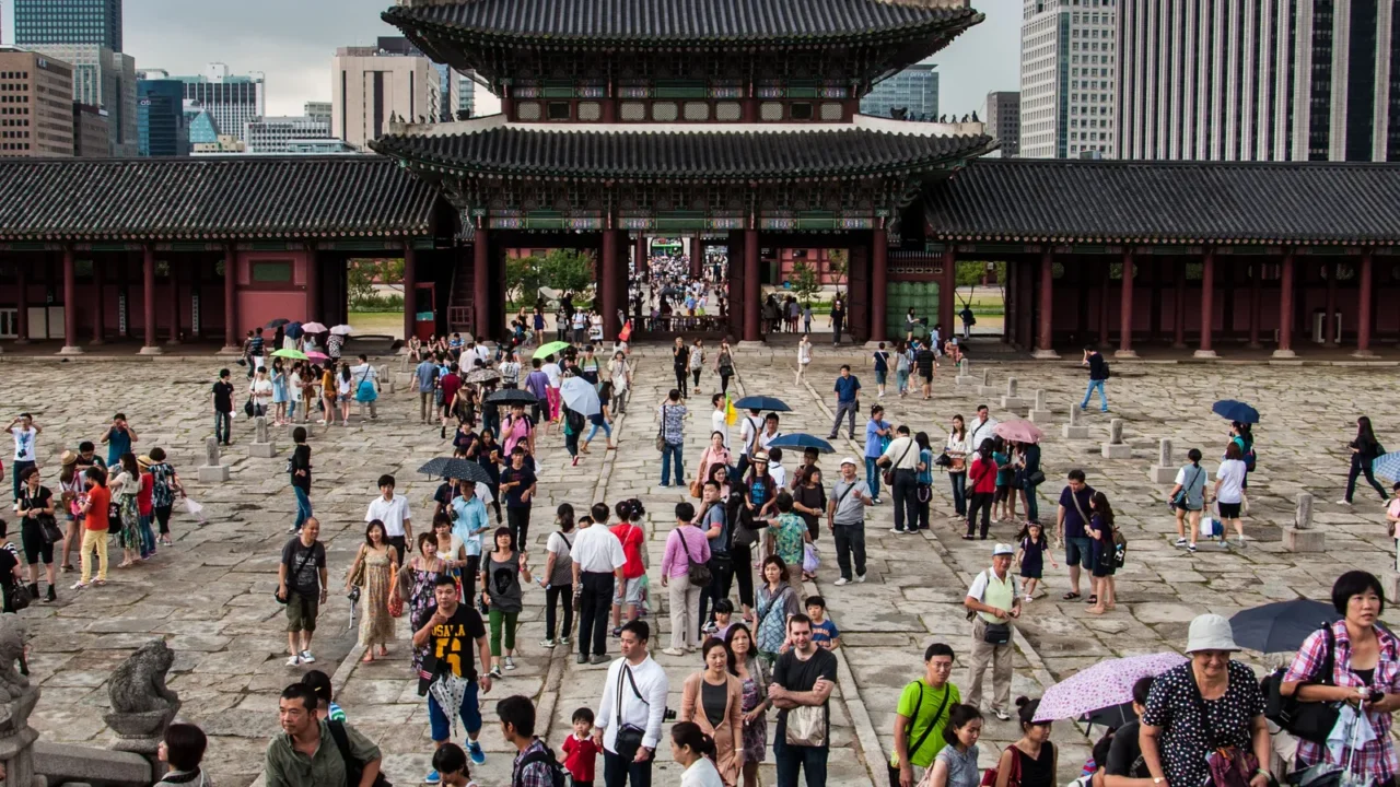 gyeongbokgung royal palace in seoul south korea