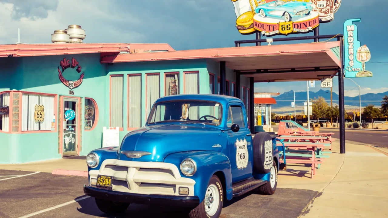 kingman arizona 28th august 2017 famous diner close to route