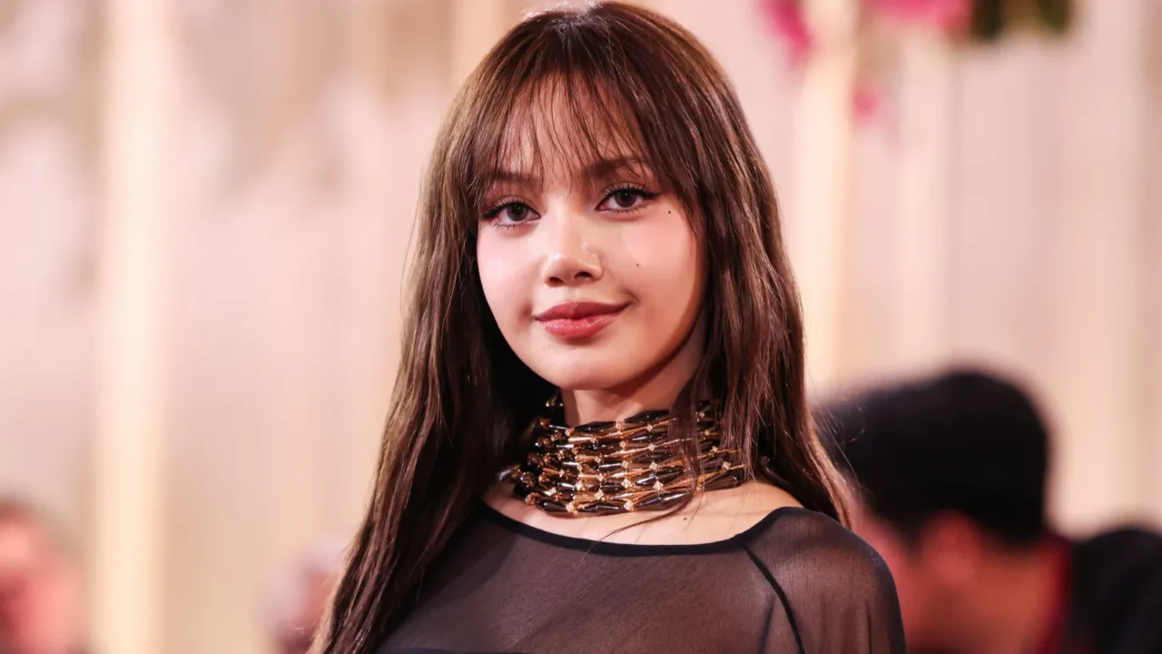 lisa lalisa manobal of blackpink wearing jacquemus arrives at the