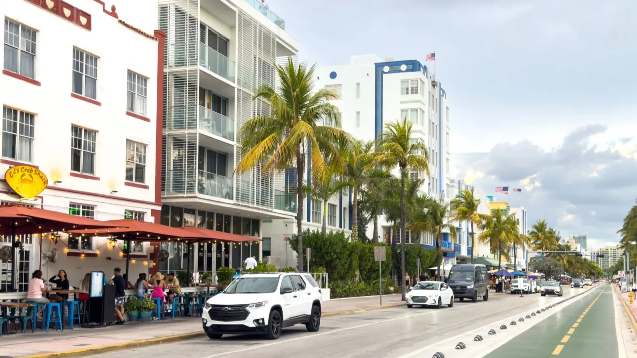 miami florida  august 25th 2023 cjs crab shack on