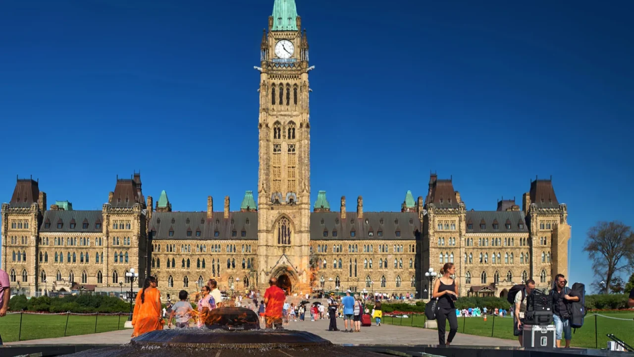 ottawa ontario canada september 18 2018 centennial flam and tourists